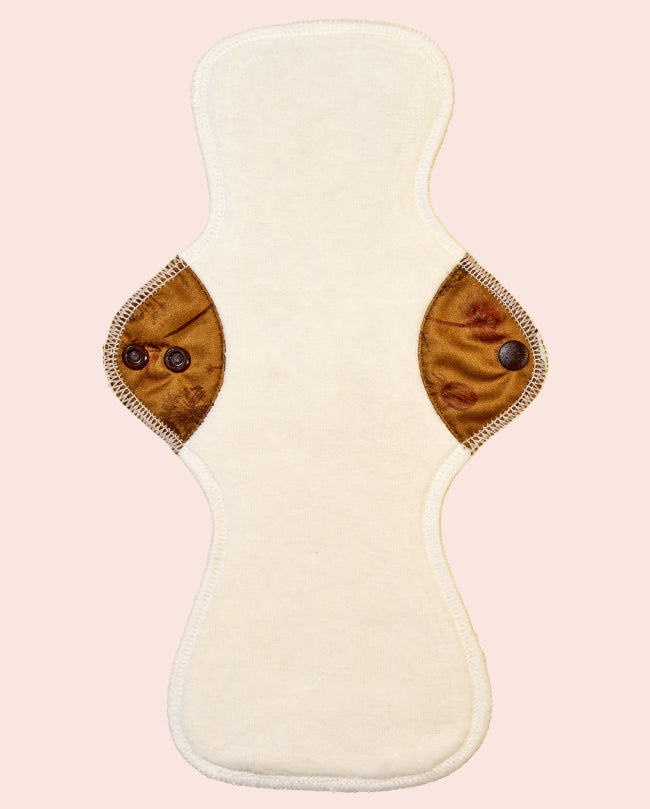 
                  
                    Timglasformad tygbinda, bambu mot huden, 31cm
                  
                