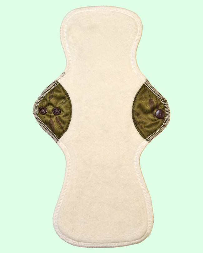 
                  
                    Timglasformad tygbinda, bambu mot huden, 31cm
                  
                